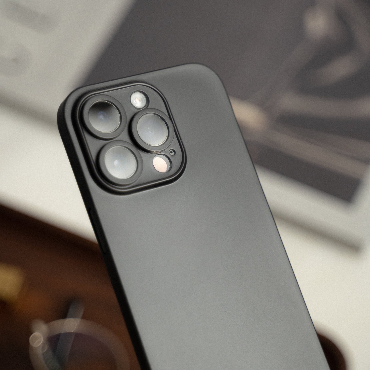 CAPA IPHONE SLIM CINZA MAGSAFFE