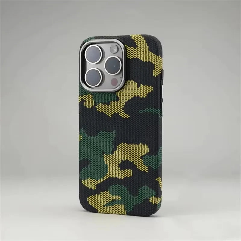 CAPA IPHONE CARBON CAMUFLAGEM MAGSAFE