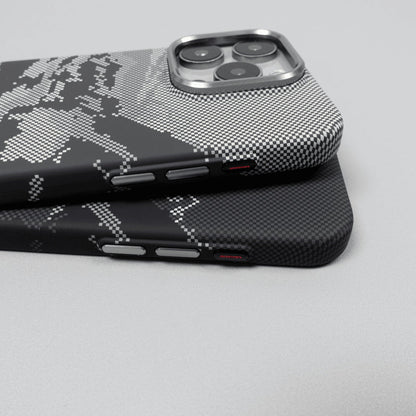 CAPA IPHONE CARBON MOUNTAINS MAGSAFE