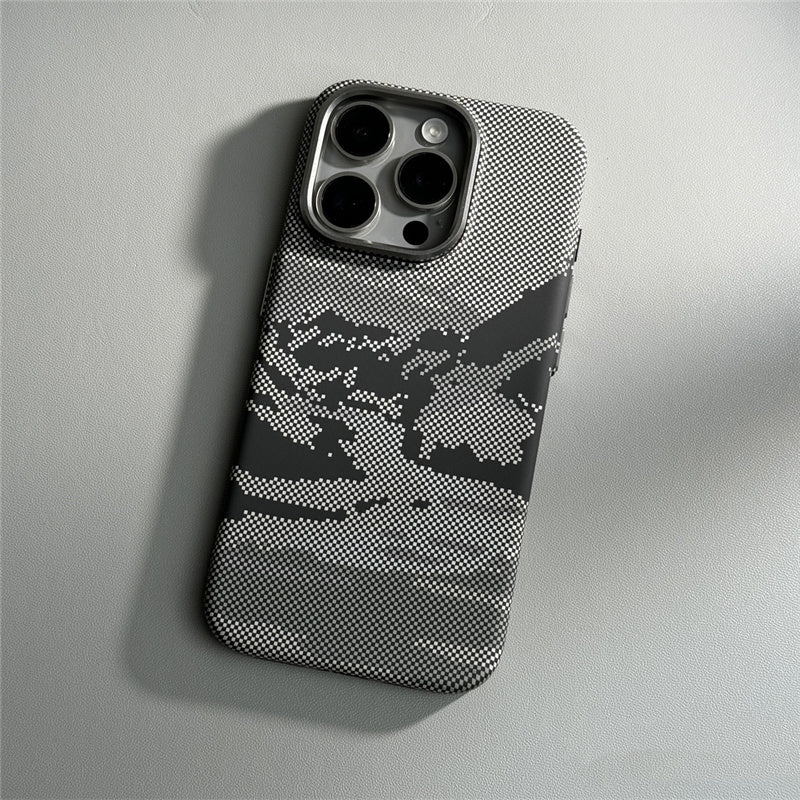 CAPA IPHONE CARBON MOUNTAINS MAGSAFE